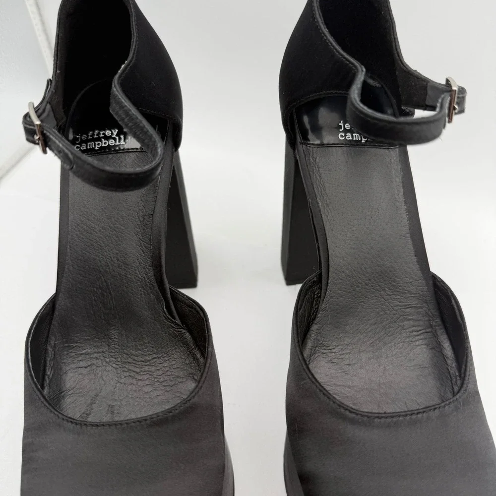 Jeffrey Campbell step out